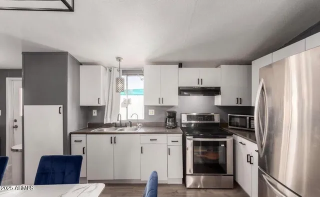 $112,500 | 2605 West Van Buren Street, Unit 80, Phoenix, AZ 85009