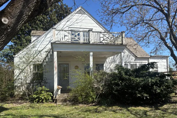 456 South Military Street, Loretto, TN 38469