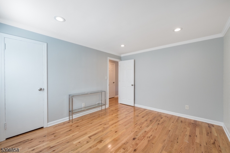 57 Springfield Avenue Summit, NJ 07901 - Photo 15 of 33