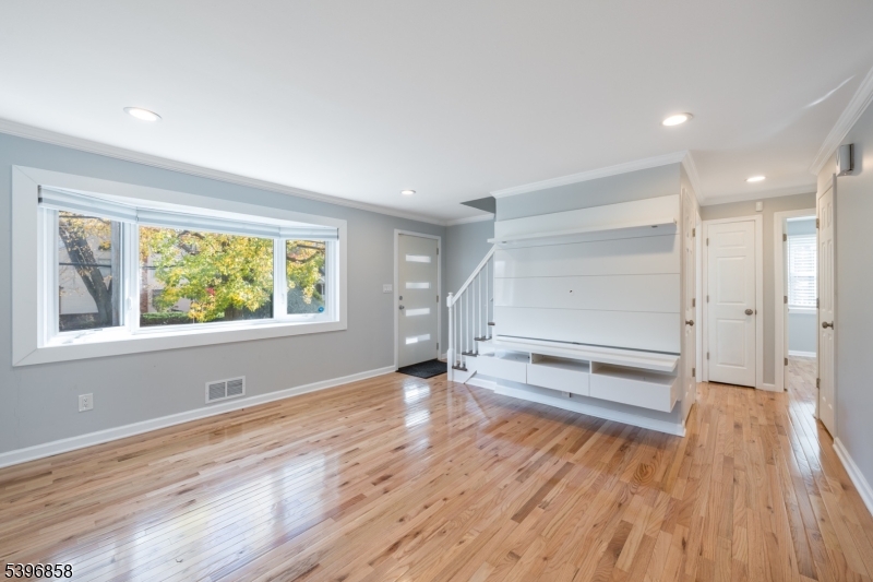 57 Springfield Avenue Summit, NJ 07901 - Photo 7 of 33