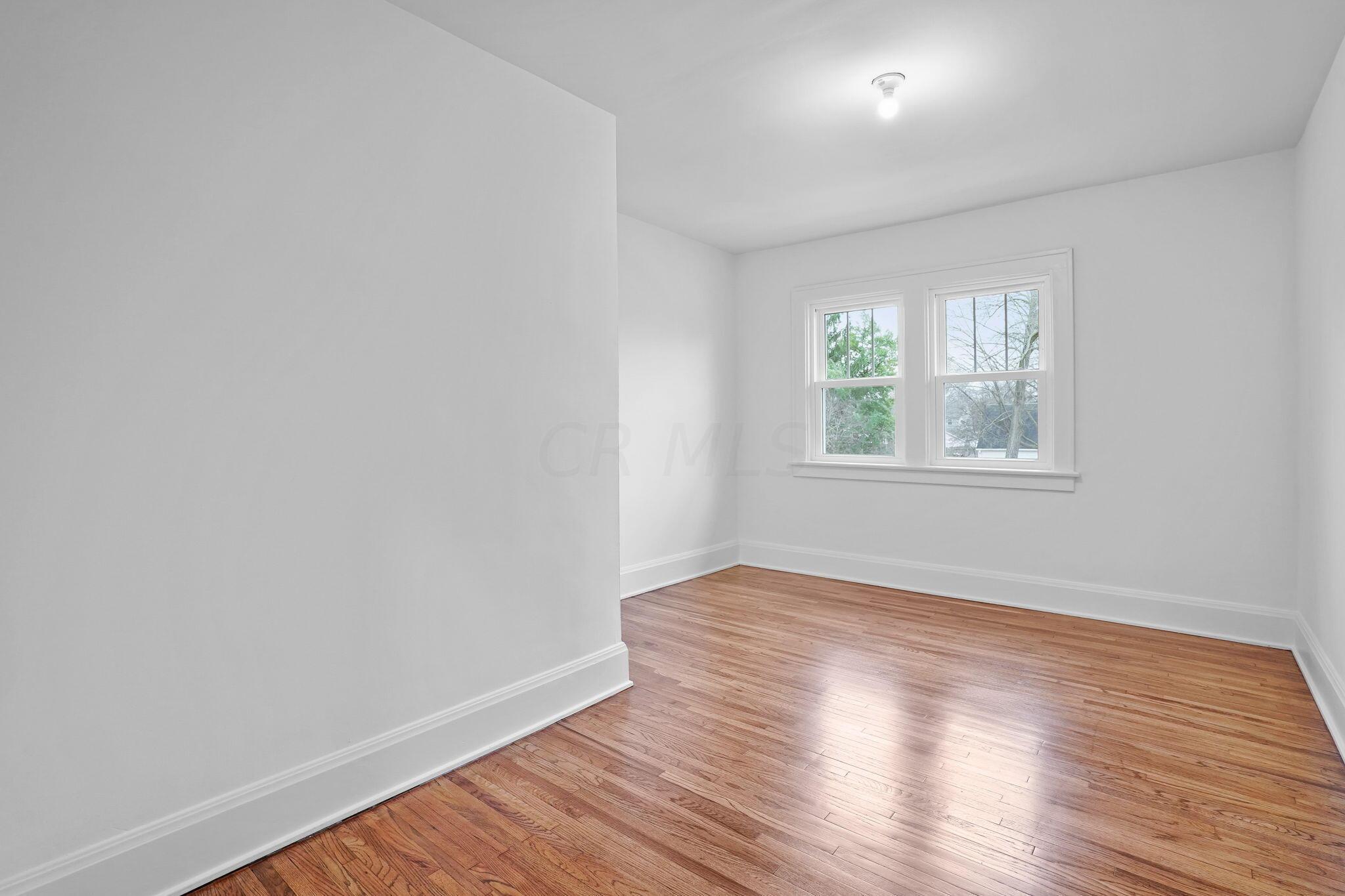 204 Acton Road Columbus, OH 43214 - Photo 22 of 40 36-web-or-mls-DSC04540_1