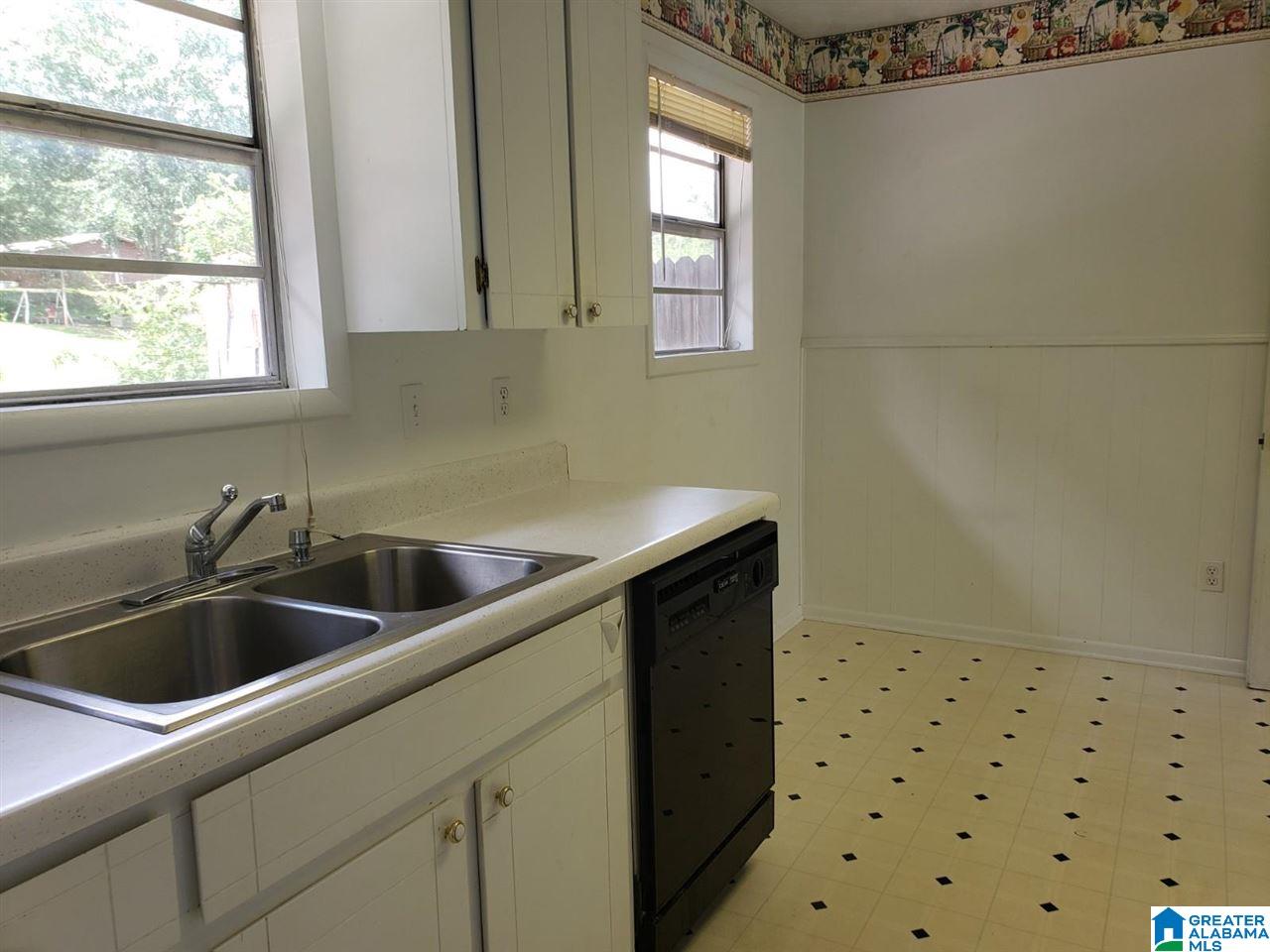205 Oak Road Anniston, AL 36206 - Photo 6 of 50
