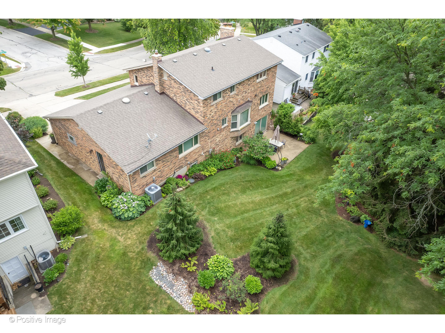 3672 Venard Road Downers Grove, IL 60515 - Photo 39 of 44 an aerial view of residential house with an outdoor space