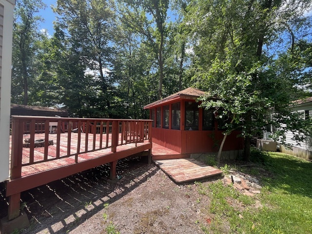 2795 East 28th Road Marseilles, IL 61341 - Photo 20 of 68 a view of wooden deck and a yard