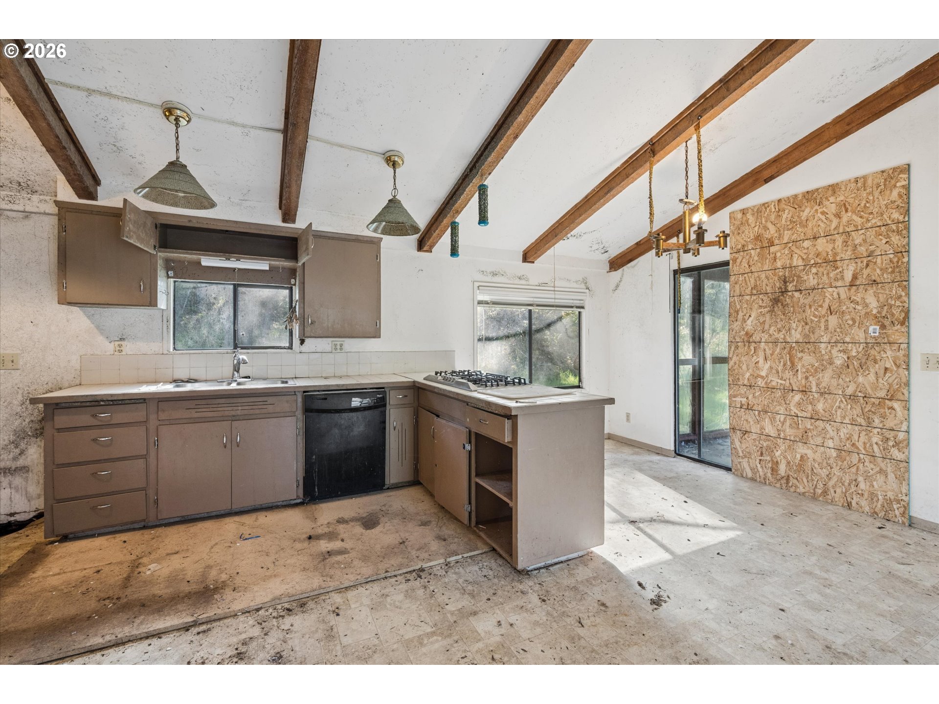 89435 Fields Road Elmira, OR 97437 - Photo 12 of 33