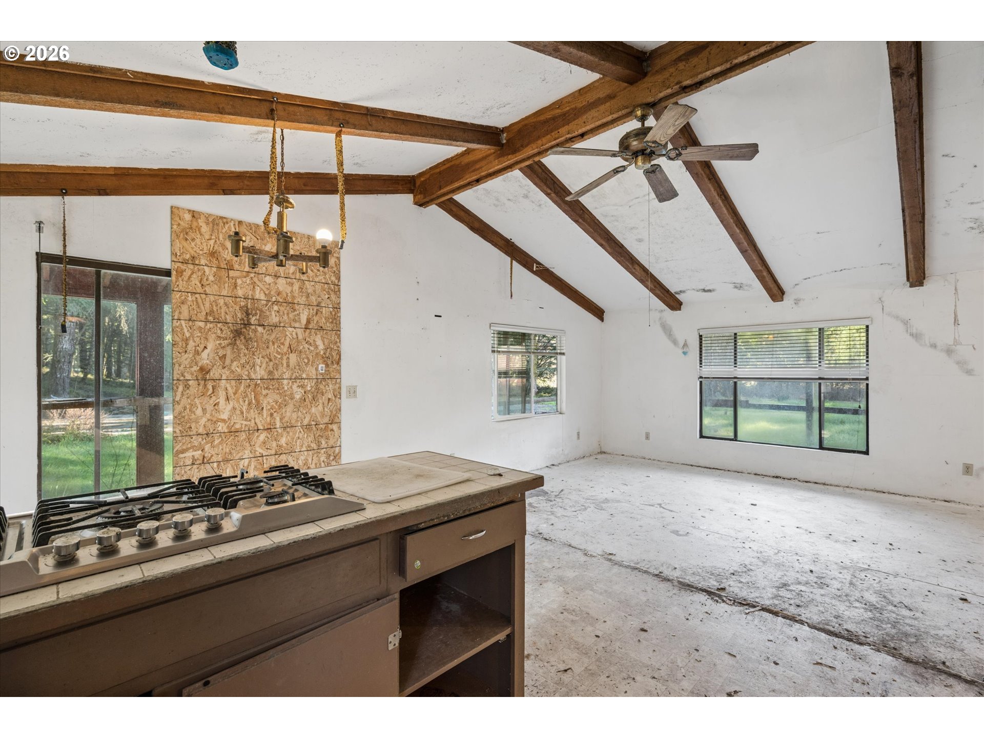 89435 Fields Road Elmira, OR 97437 - Photo 14 of 33