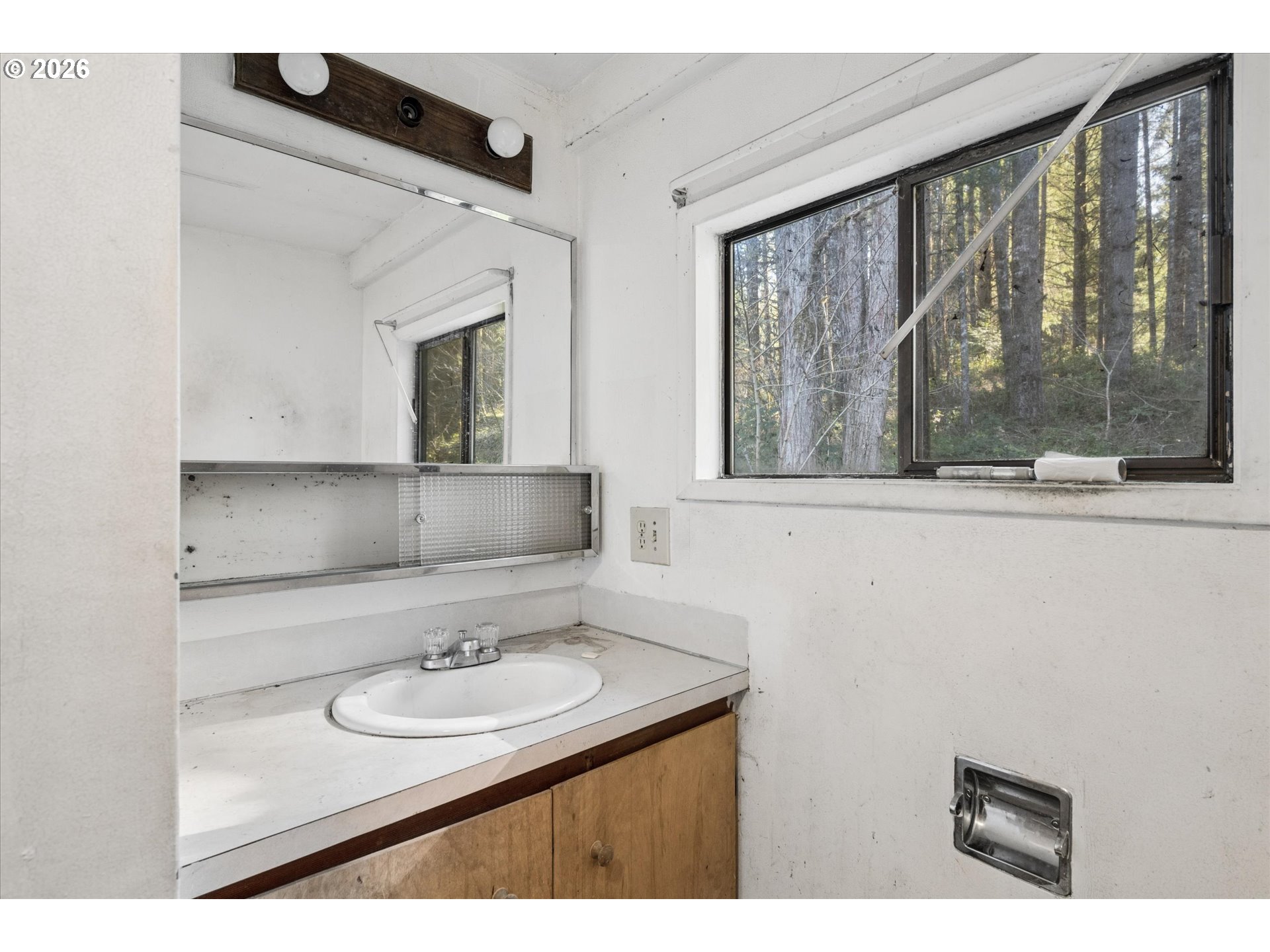 89435 Fields Road Elmira, OR 97437 - Photo 23 of 33