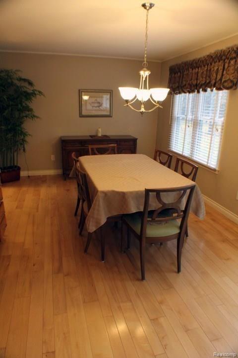 Dining Room.jpg