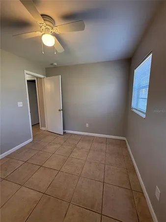 $1,025 | 3801 Southwest 17th Place, Gainesville, FL 32607