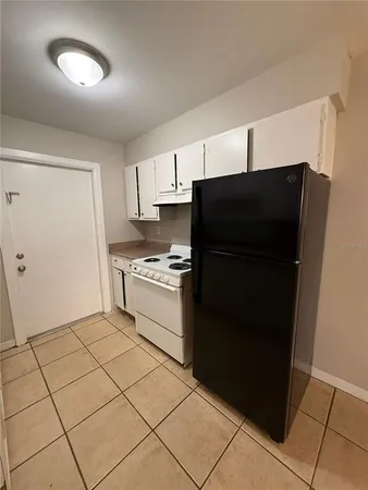 $1,025 | 3801 Southwest 17th Place, Gainesville, FL 32607