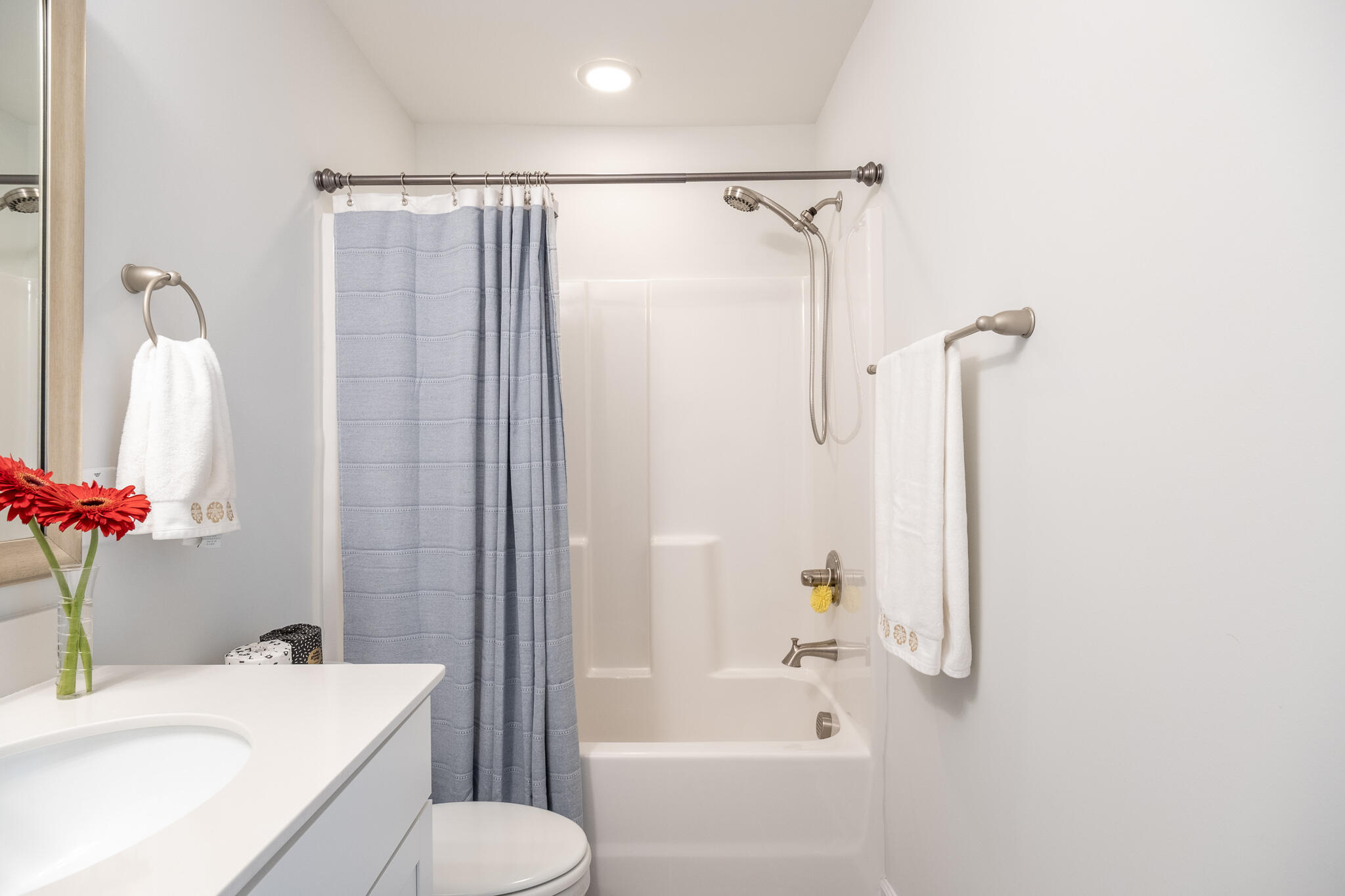 1541 Moss Spring Road Mount Pleasant, SC 29466 - Photo 13 of 26 Guest Bath_3rd floor