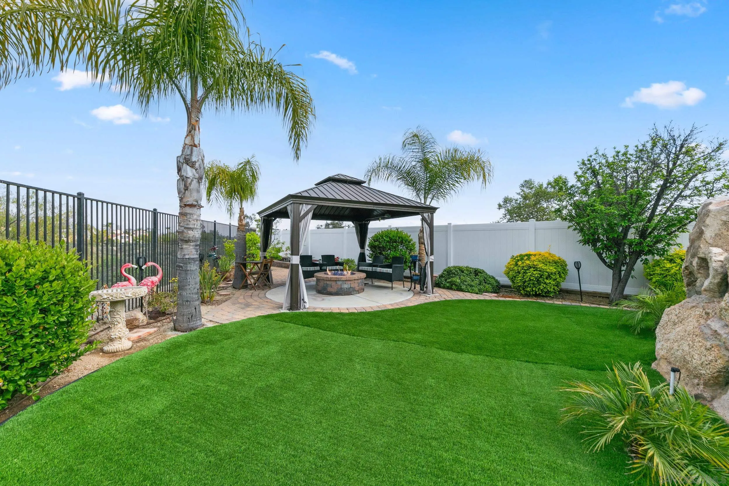 35920 Devonshire Lane Wildomar, CA 92595 - Photo 48 of 50 a garden view with a seating space