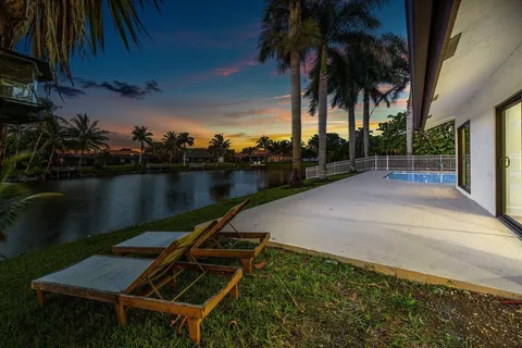 $1,089,000 | 2281 Seaford Drive, Wellington, FL 33414