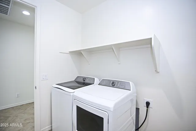 a view of a basketball court