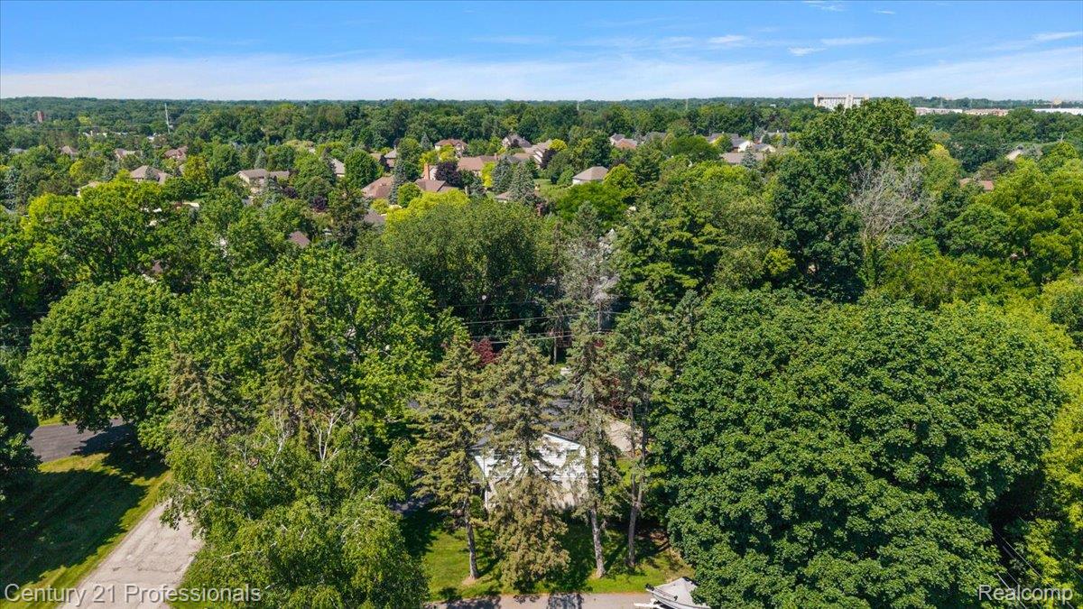 633 Foxhall Road Bloomfield Hills, MI 48304 - Photo 19 of 61 Aerial view