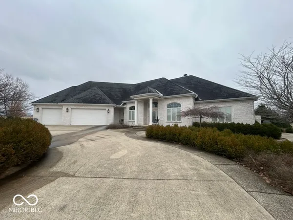 $1,299,000 | 6757 West 900 South, Edinburgh, IN 46124