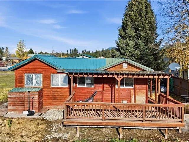 $180,000 | 145 Guinevere Drive, Usk, WA 99180