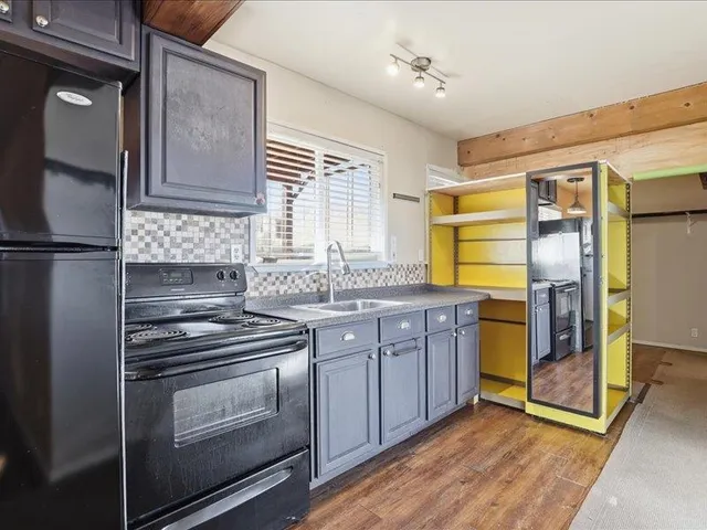 $180,000 | 145 Guinevere Drive, Usk, WA 99180