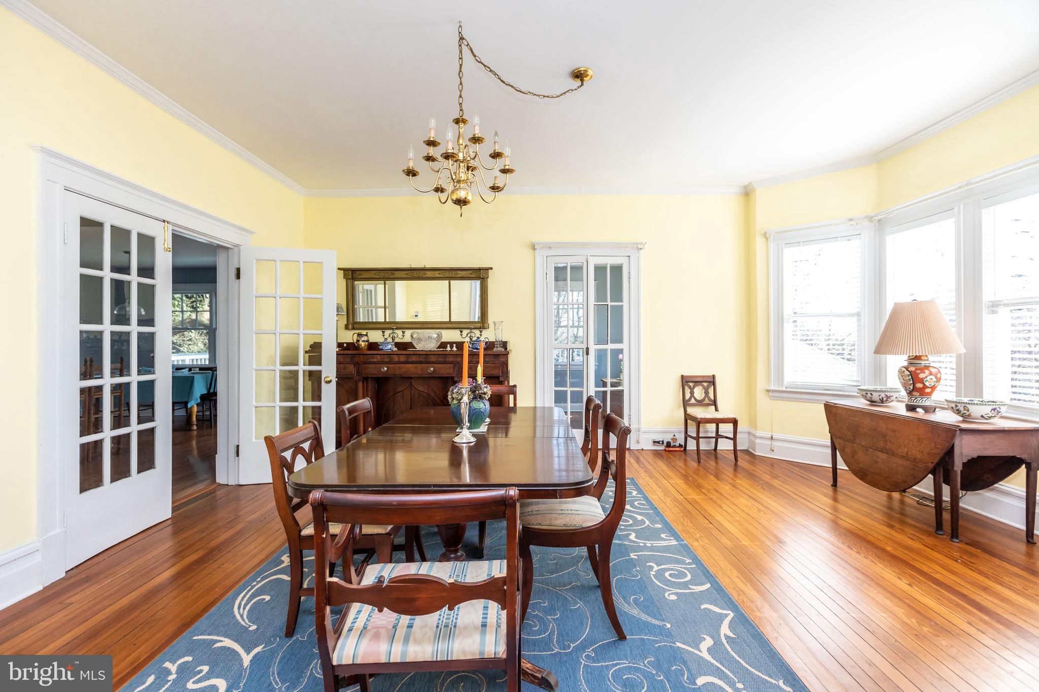 319 Hawthorn Road Baltimore, MD 21210 - Photo 11 of 52 Dining room
