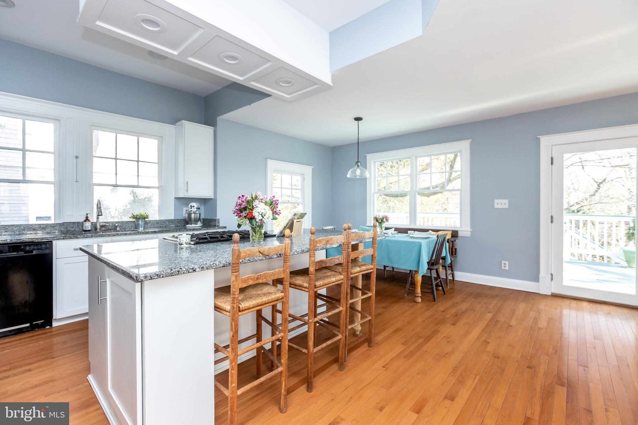 319 Hawthorn Road Baltimore, MD 21210 - Photo 17 of 52 Eat-in kitchen