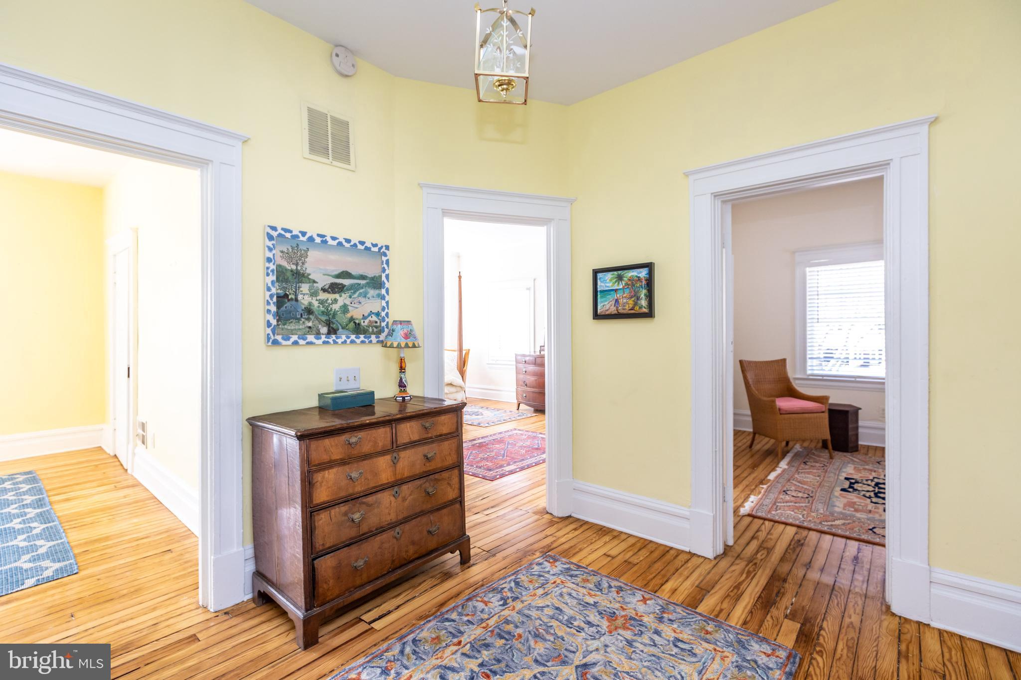 319 Hawthorn Road Baltimore, MD 21210 - Photo 22 of 52 Upper 1 landing
