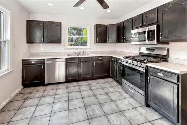 $925,000 | 823 North Towner Street, Santa Ana, CA 92703