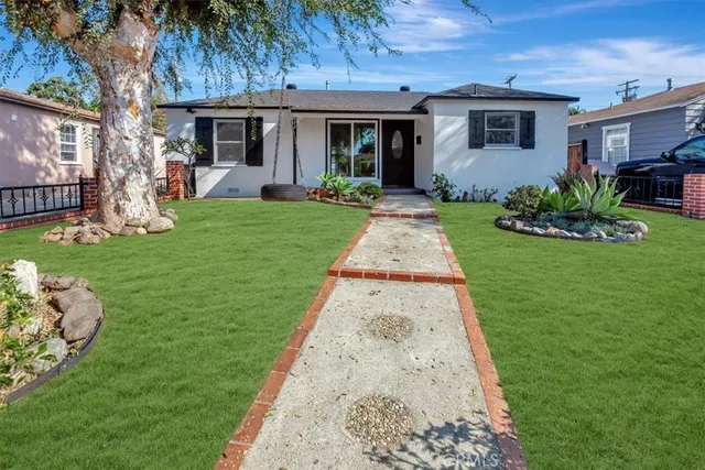 $925,000 | 823 North Towner Street, Santa Ana, CA 92703