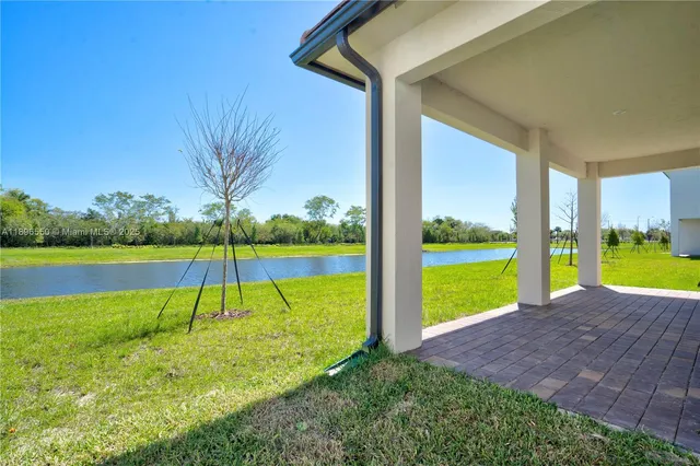 a view of an empty room with window