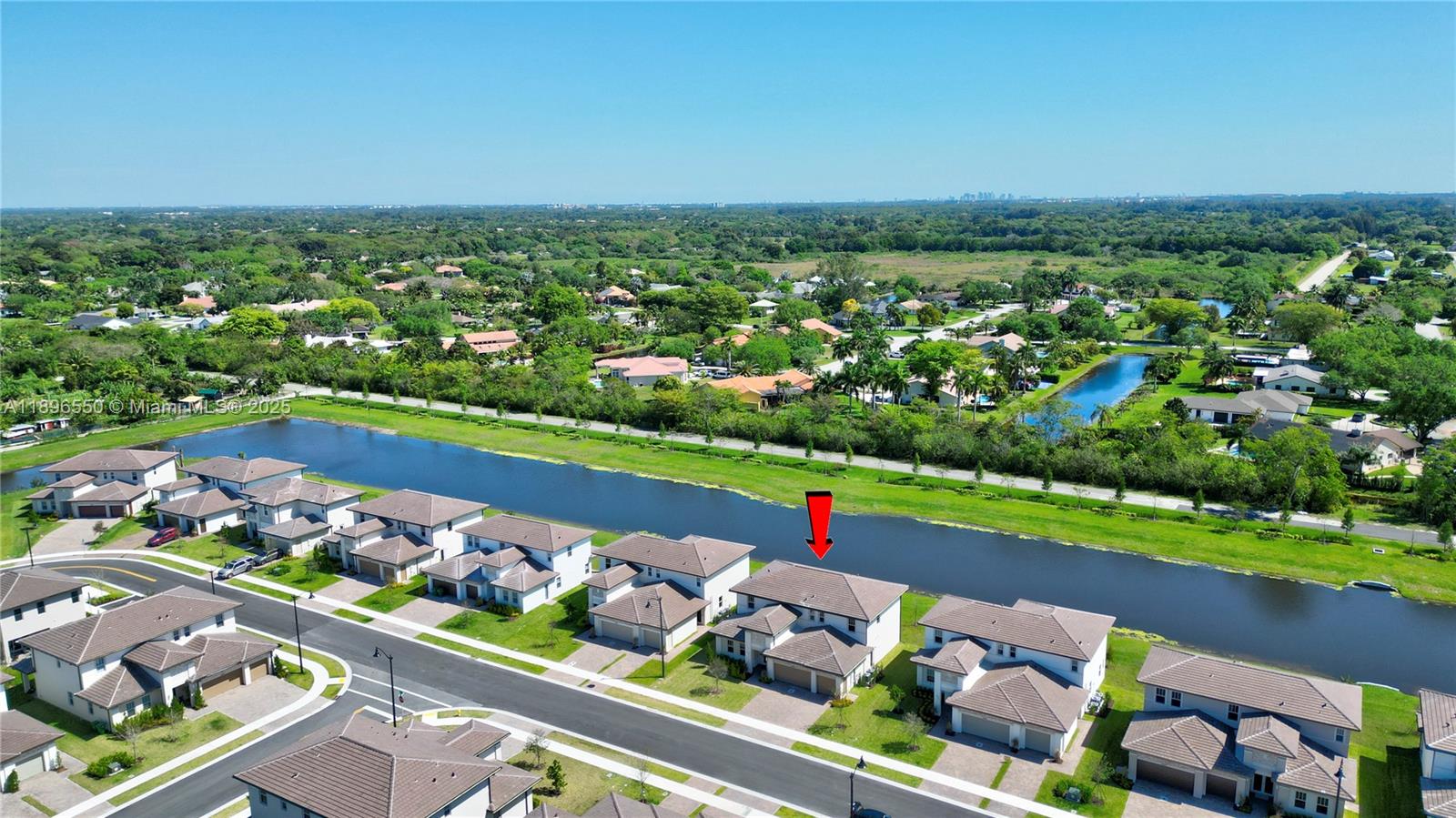 4390 Southwest 122nd Terrace Davie, FL 33330 - Photo 4 of 65