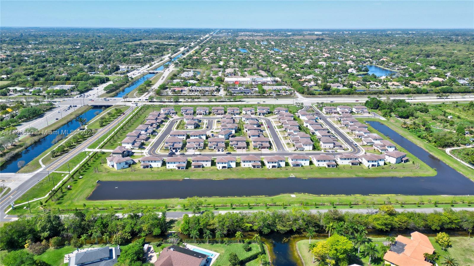 4390 Southwest 122nd Terrace Davie, FL 33330 - Photo 9 of 65