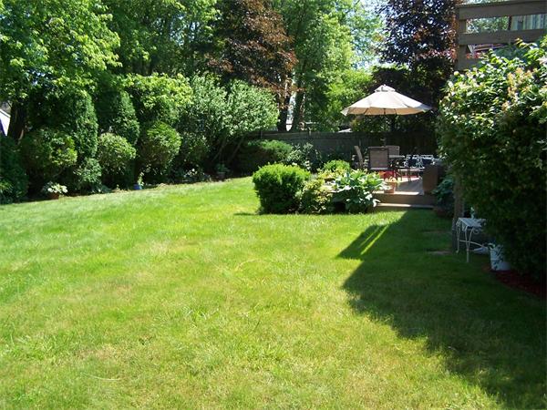 7 Old Farm Road Randolph, MA 02368 - Photo 4 of 28 Gallery Image 4