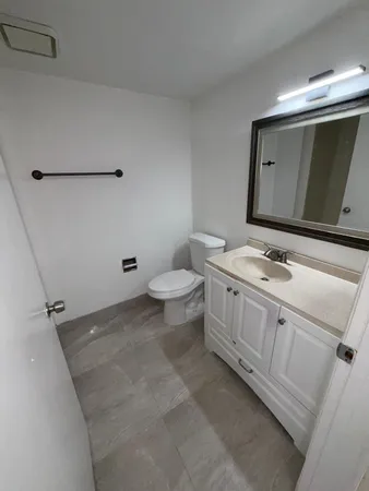 $2,500 | 9405 Fontainebleau Boulevard, Unit 109, Miami, FL 33172