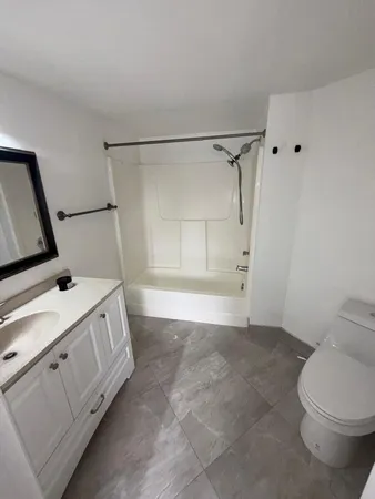 $2,500 | 9405 Fontainebleau Boulevard, Unit 109, Miami, FL 33172