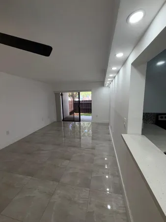 $2,500 | 9405 Fontainebleau Boulevard, Unit 109, Miami, FL 33172