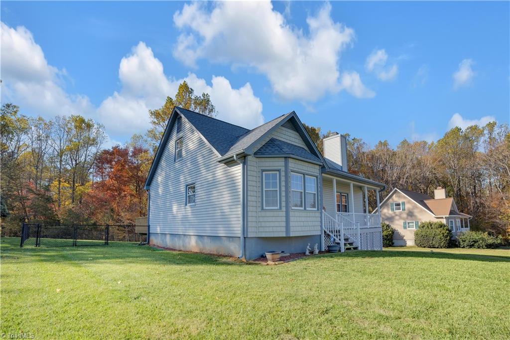 1109 Ridgecliff Drive Rural Hall, NC 27045 - Photo 2 of 46 Gallery Image 2