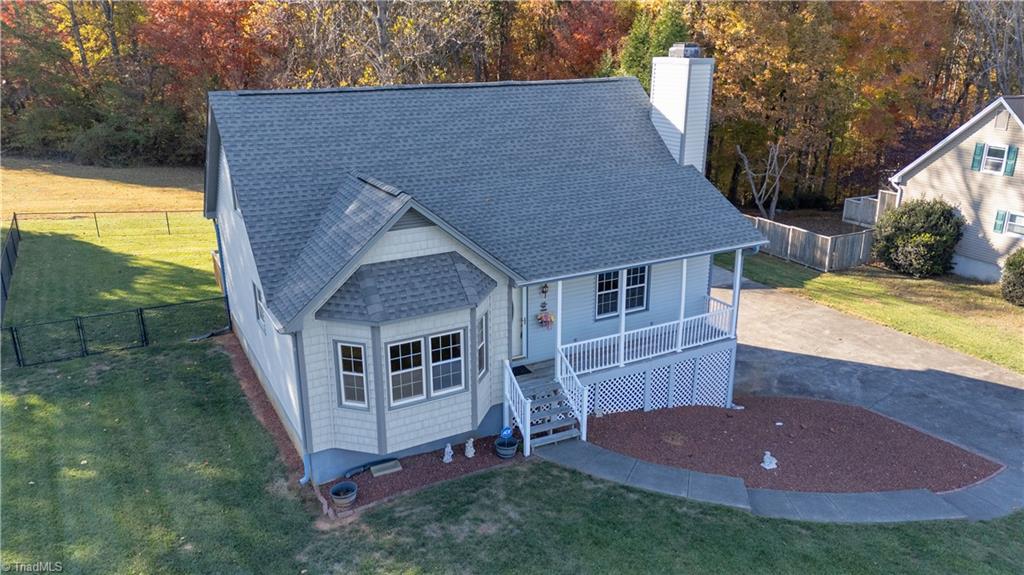 1109 Ridgecliff Drive Rural Hall, NC 27045 - Photo 3 of 46 Gallery Image 3