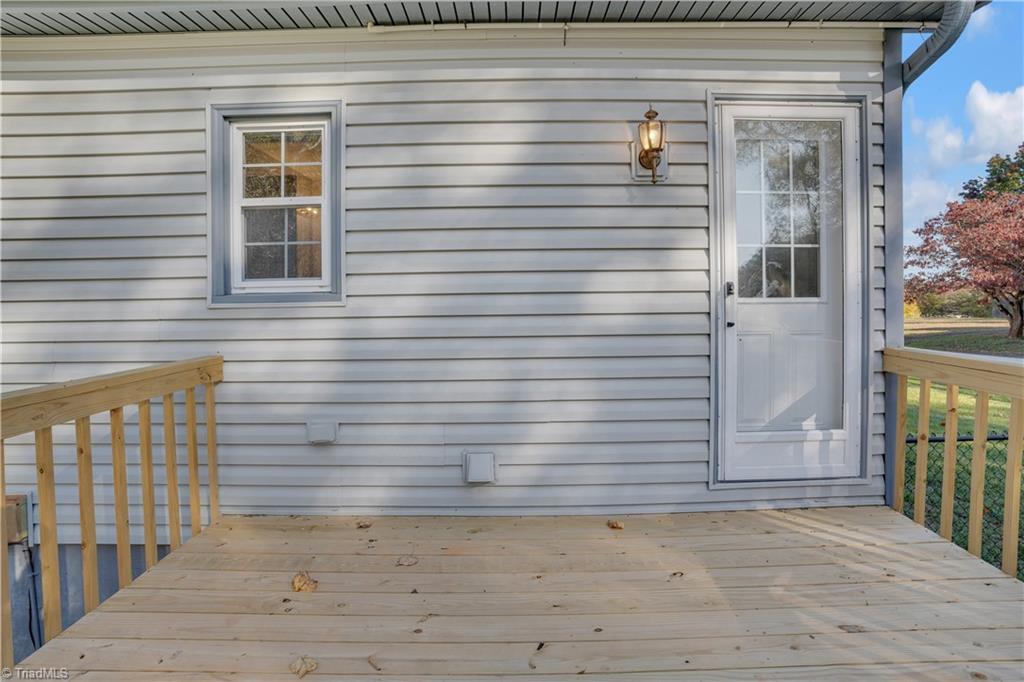 1109 Ridgecliff Drive Rural Hall, NC 27045 - Photo 10 of 46 Gallery Image 10