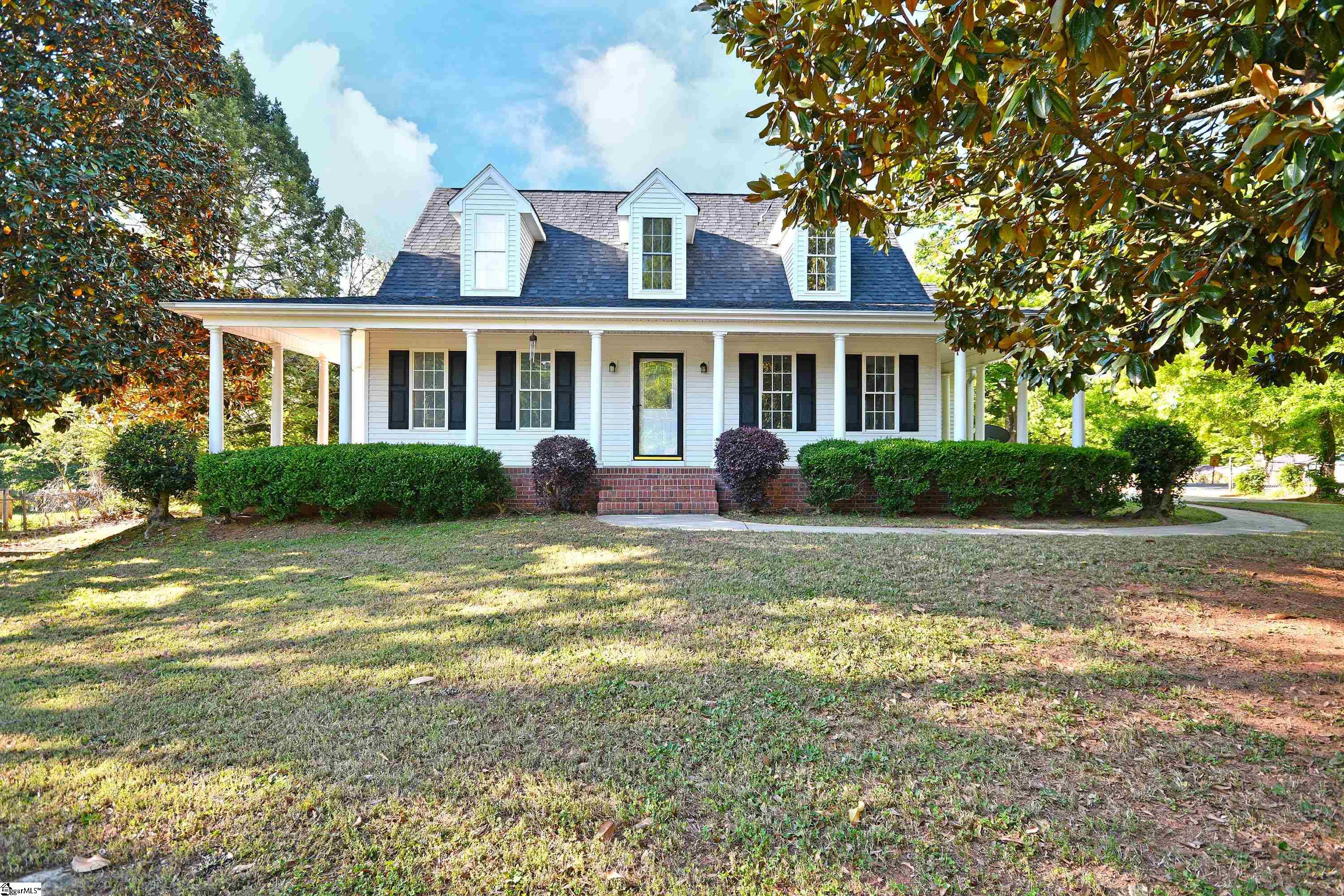102 Tripp Street Williamston, SC 29697 - Photo 1 of 40