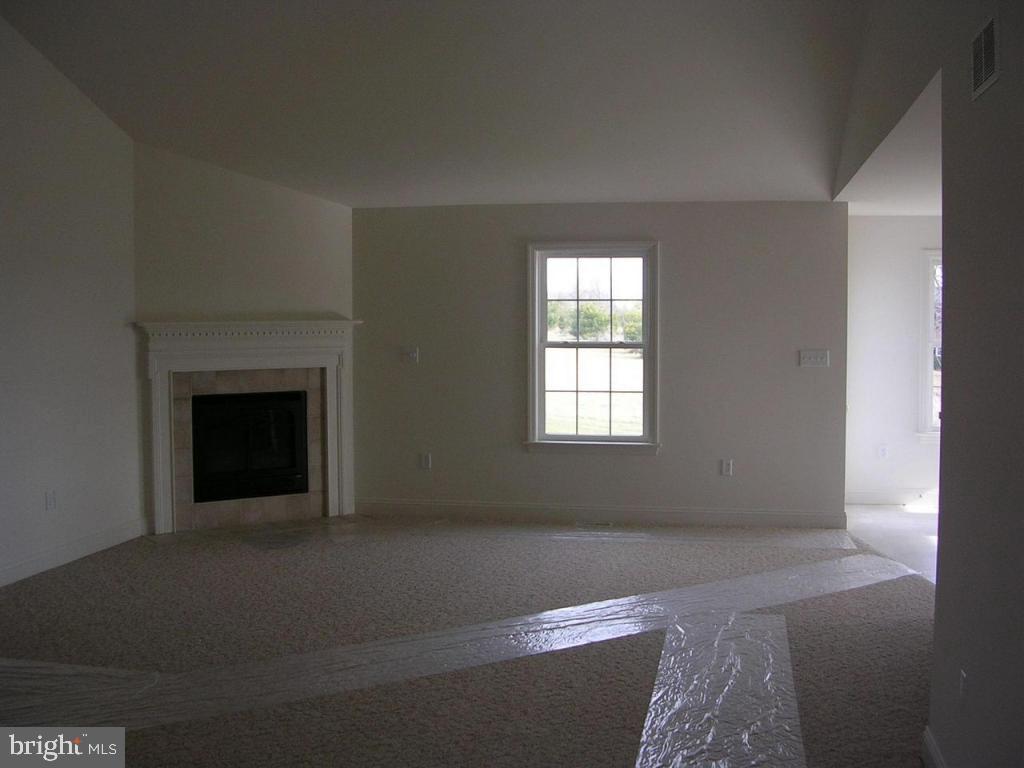 669 Hamaker Road, Unit 18 Manheim, PA 17545 - Photo 6 of 9