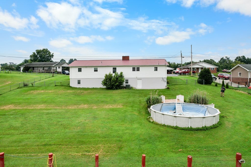 34296 Stagecoach Road Glade Spring, VA 24340 - Photo 4 of 40 Gallery Image 4