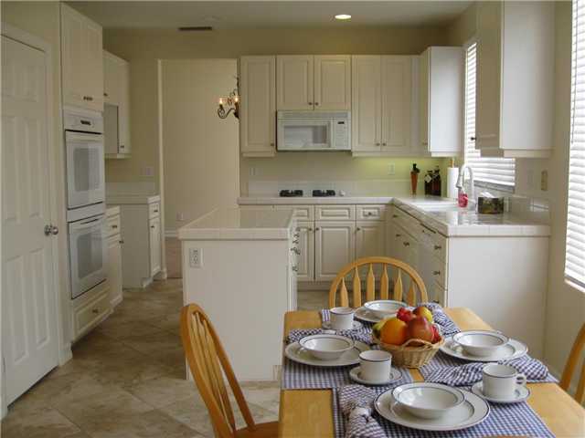 1939 Ivy Road Oceanside, CA 92054 - Photo 3 of 20