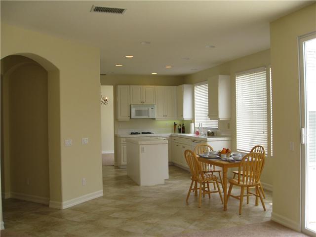 1939 Ivy Road Oceanside, CA 92054 - Photo 4 of 20