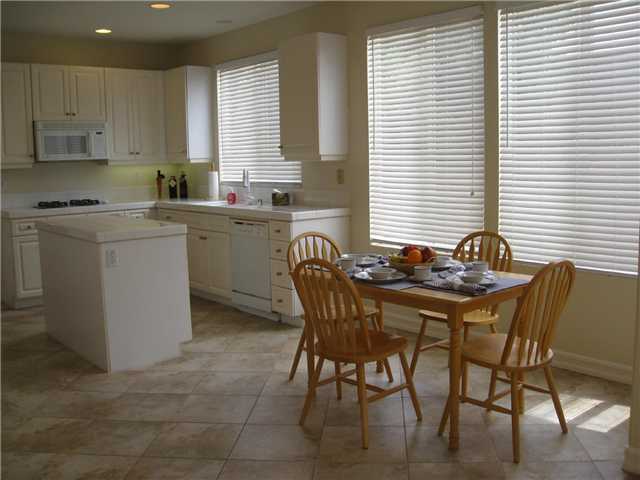 1939 Ivy Road Oceanside, CA 92054 - Photo 5 of 20