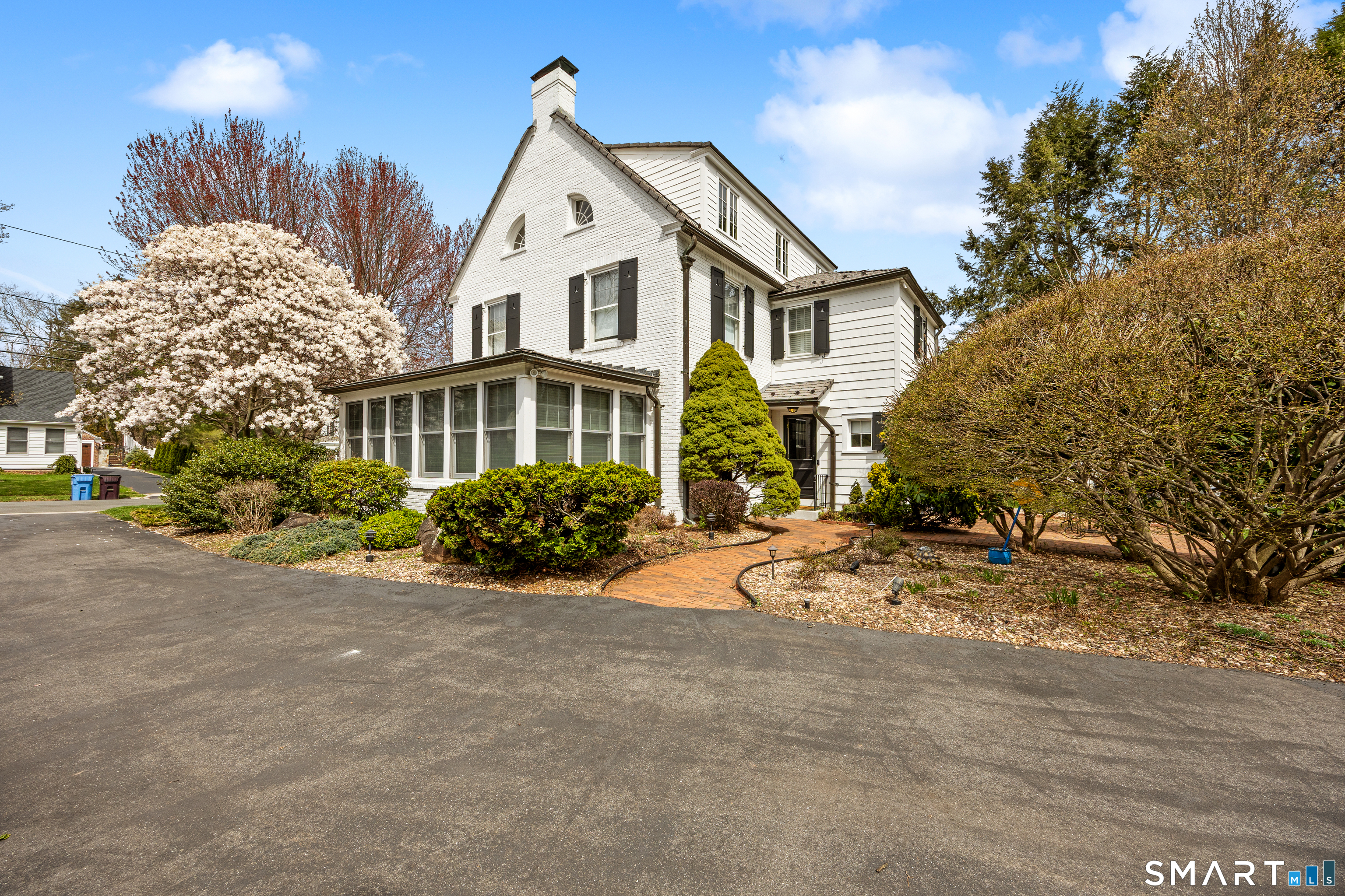 40 10 Acre Road New Britain, CT 06052 - Photo 2 of 38