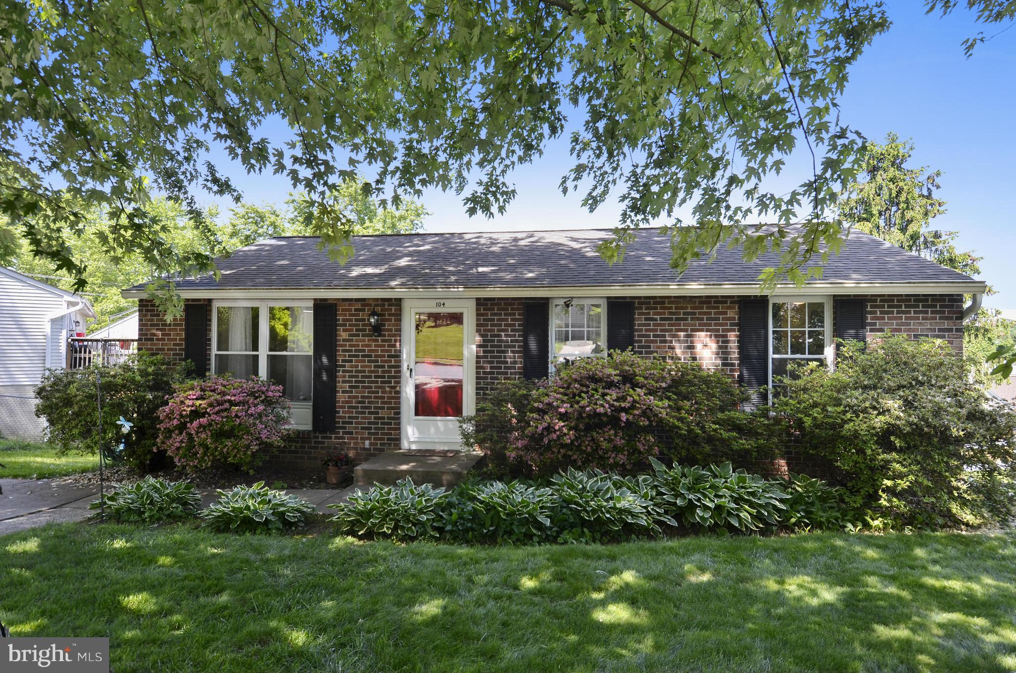 104 E Road Mount Airy, MD 21771 - Photo 1 of 30 Exterior (Front)