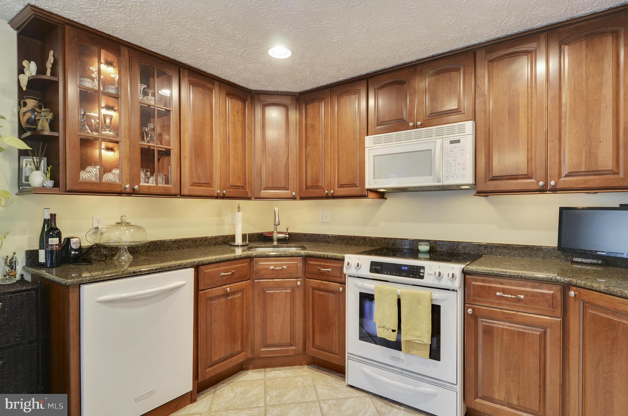 104 E Road Mount Airy, MD 21771 - Photo 5 of 30 Kitchen