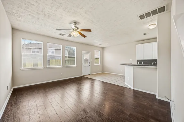 $1,725 | 14322 Mooreview Lane, Houston, TX 77014