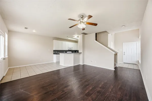 $1,725 | 14322 Mooreview Lane, Houston, TX 77014