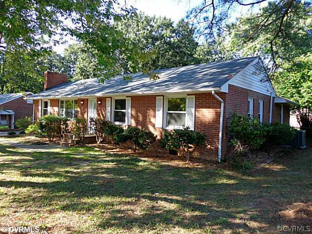6620 Holborn Road Richmond, VA 23224 - Photo 4 of 20 Exterior Front