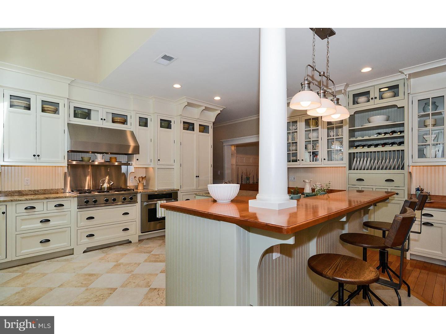 636 Knox Road Wayne, PA 19087 - Photo 8 of 25